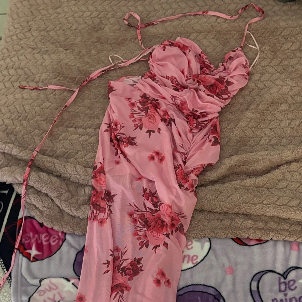 Fashion Nova Pink Floral Backless Dress - Picture 1 of 1